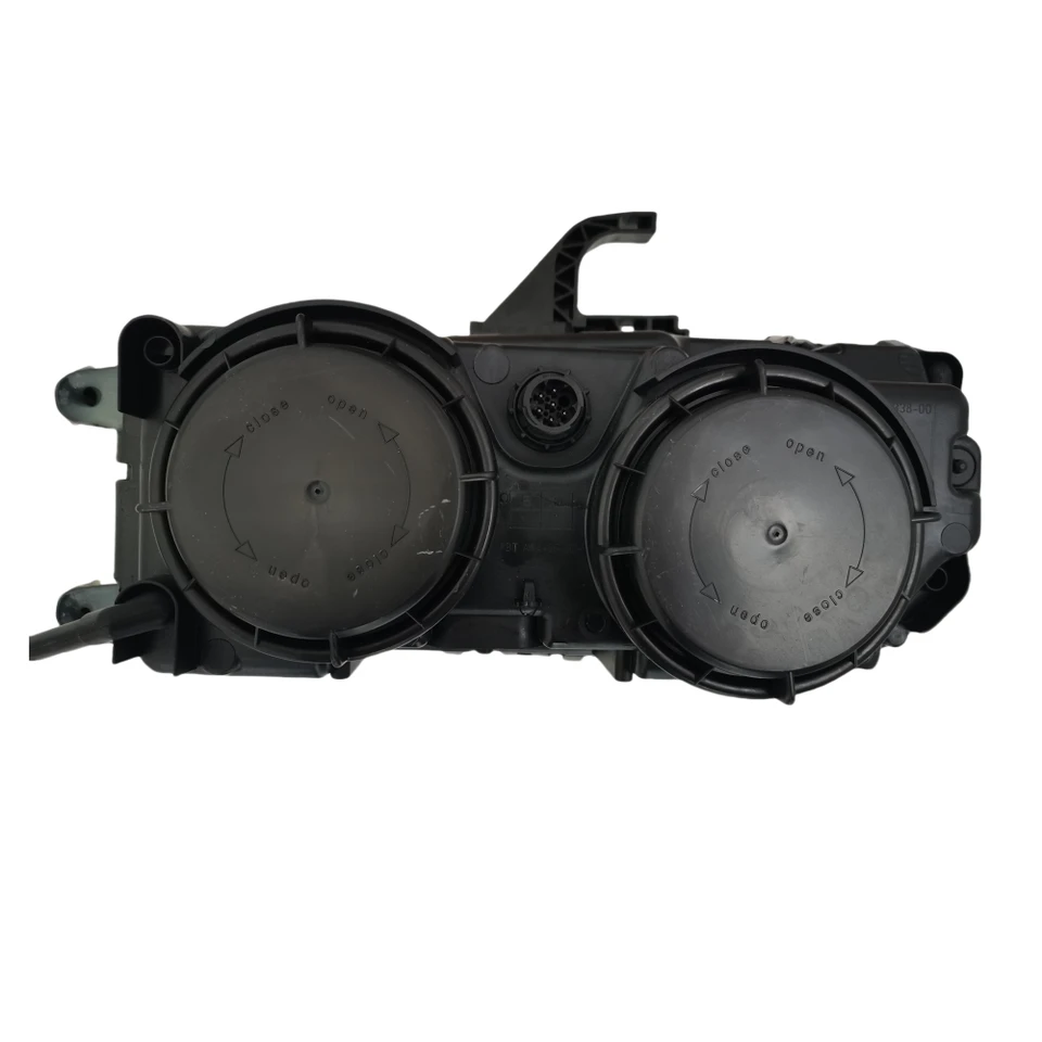 9408200361/ 9408200161 head lamp – Compatible with 2004–2013 MERCEDES-BENZ Axor 2 / Atego 2 XKLAMP