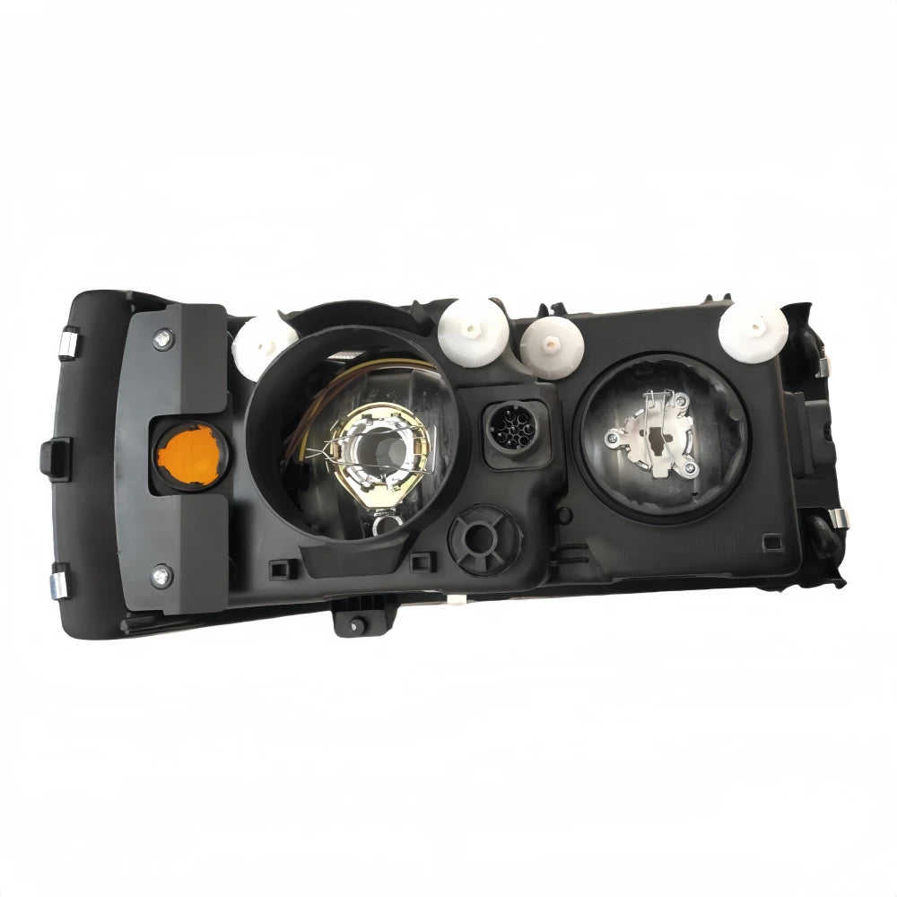 1743684 Headlamp Left – Compatible with DAF CF65/CF75/CF85 & XF95/XF105 (1998–2013) XKLAMP